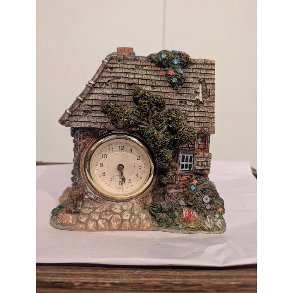 Vintage Resin Cottage Mantel Clock